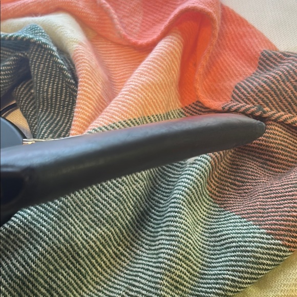 Salvatore Ferragamo Black Leather Wallet with Gold Hardware EUC!!!! - Picture 6 of 16